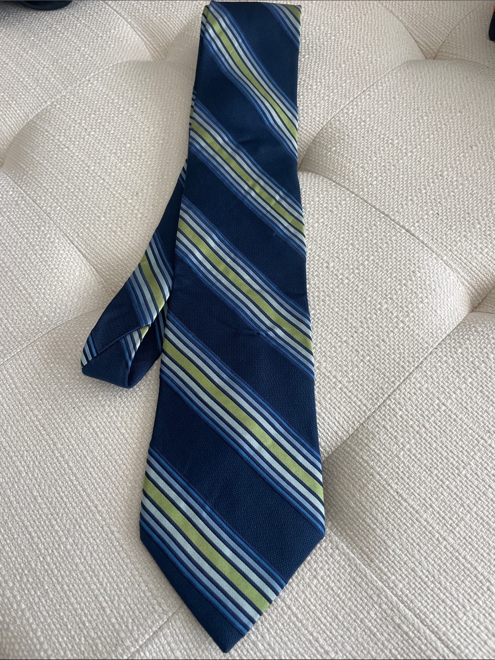 Express men’s tie